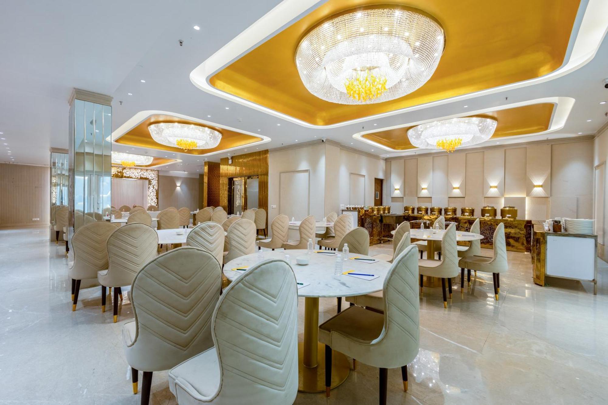 Hotel The Luxury Delhi Airport New Delhi